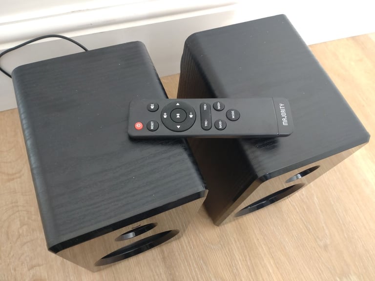 Majority D40 active speakers 