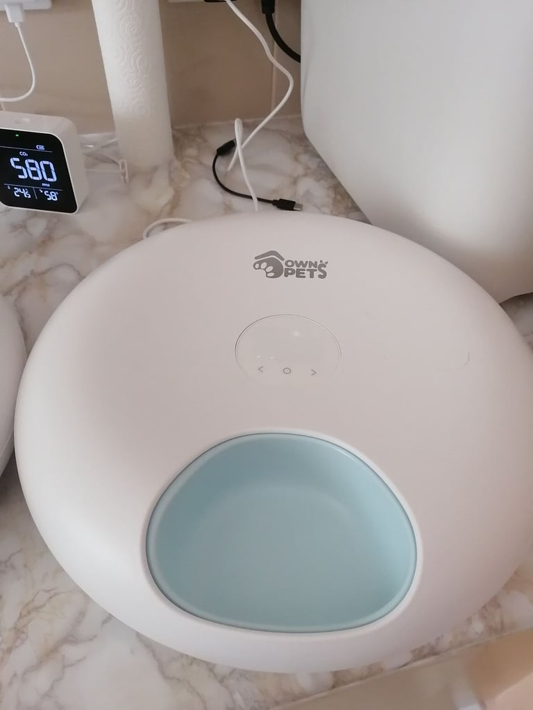 6 Meal Digital Wet & Dry Cat Feeder - Used Once - £20