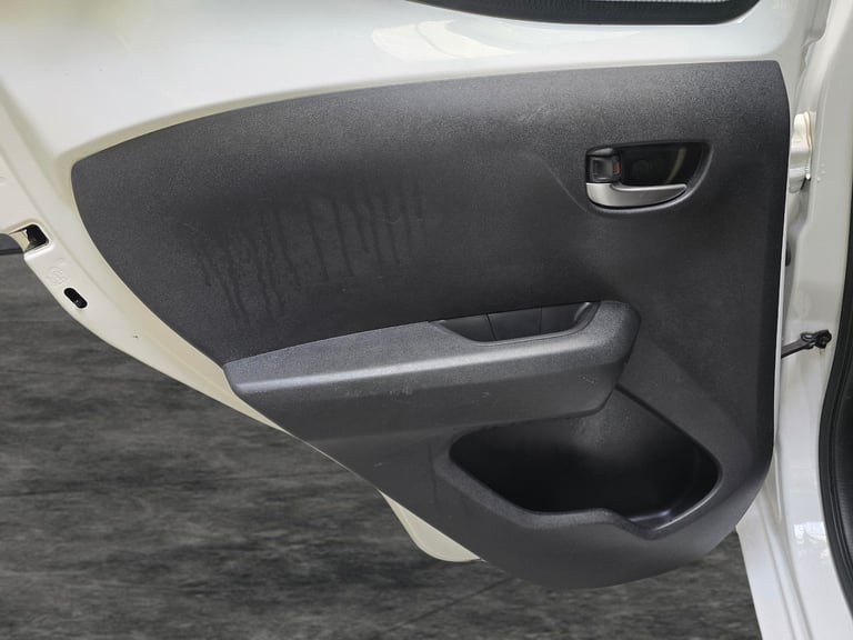 2021 Toyota AYGO 1.0 VVT-i x-play Hatchback 5dr Petrol Manual Euro 6 (s/s) (71 ps) - AIR CON Hatc...