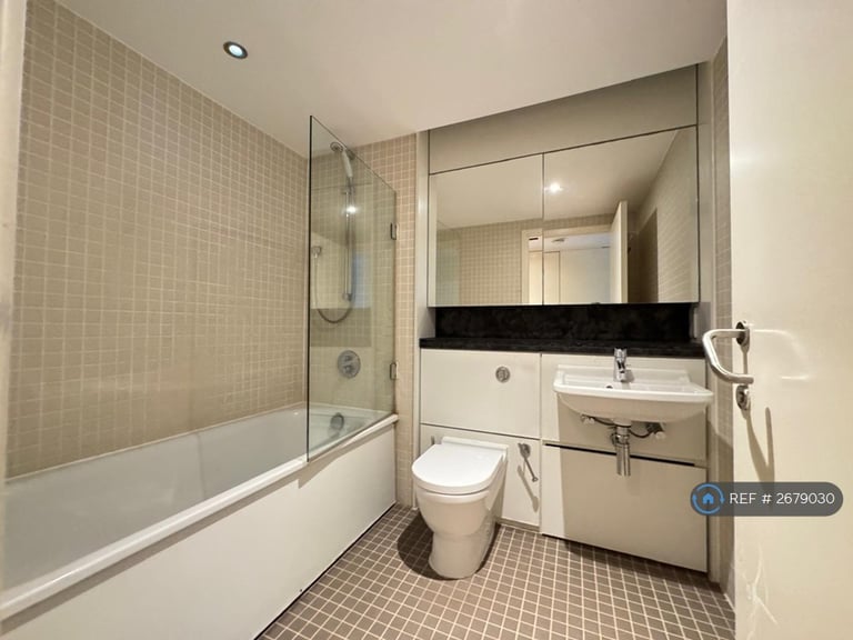 2 bedroom flat in Holloway Circus Queensway, Birmingham, B1 (2 bed) (#2679030)