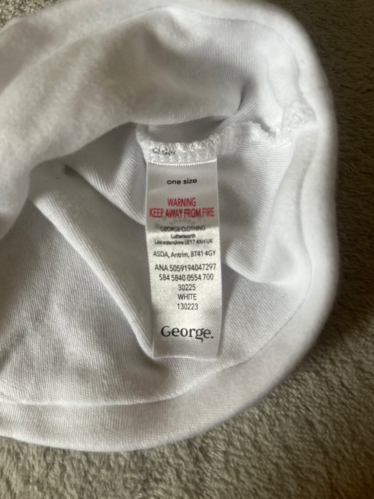 4 Baby Hats (Newborn & 1–3 Months) 