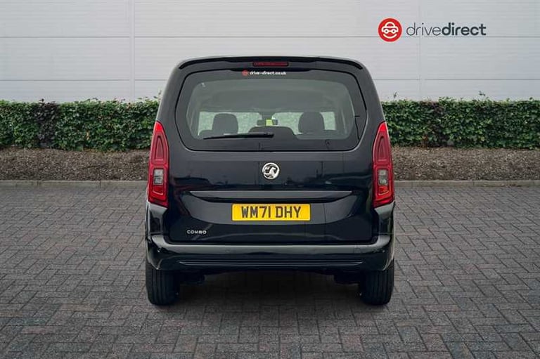 2022 Vauxhall Combo Life 1.5 Turbo D Edition 5dr MPV DIESEL Manual