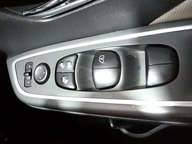 2018 Nissan Micra ACENTA LIMITED EDITION 5-Door Petrol