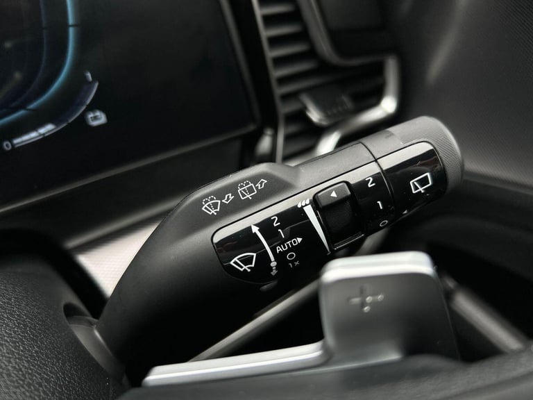 2025 Kia Sportage 1.6 h T-GDi GT-Line SUV 5dr Petrol Hybrid Auto Euro 6 (s/s) (207 bhp) SUV PETRO...