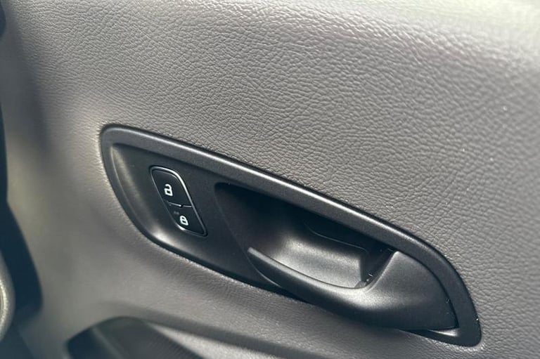 2023 Ford Transit 2.0 EcoBlue 170ps H3 18 Seater Leader Auto MINIBUS DIESEL Automatic