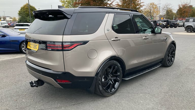 2022 Land Rover Discovery 3.0 D300 R-Dynamic SE 5dr Auto Diesel Station Wagon Station Wagon Diese...