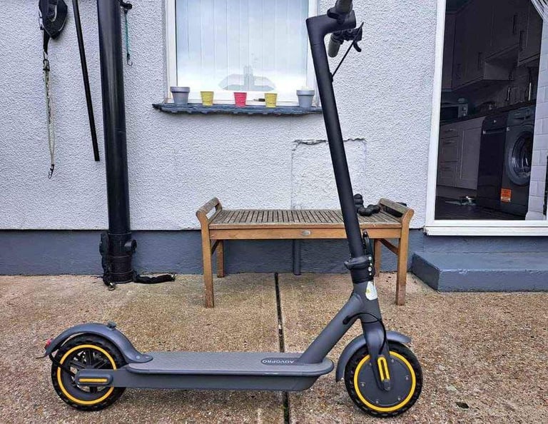 ✓✓ELECTRIC SCOOTERS 35km/H speed fast Go available✓✓
