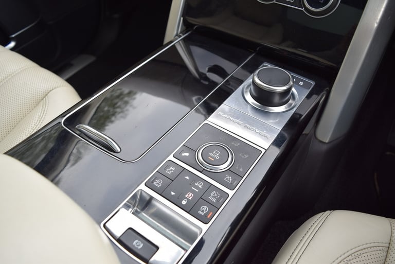2016 LAND ROVER RANGE ROVER 4.4 SDV8 AUTOBIOGRAPHY FULLY LOADED FSH GHOST BEIGE