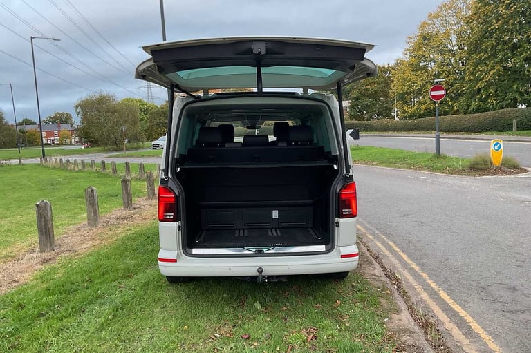 2022 Volkswagen Caravelle 2.0 TDI Executive 204 4MOTION 5dr DSG People Carrier Diesel Automatic