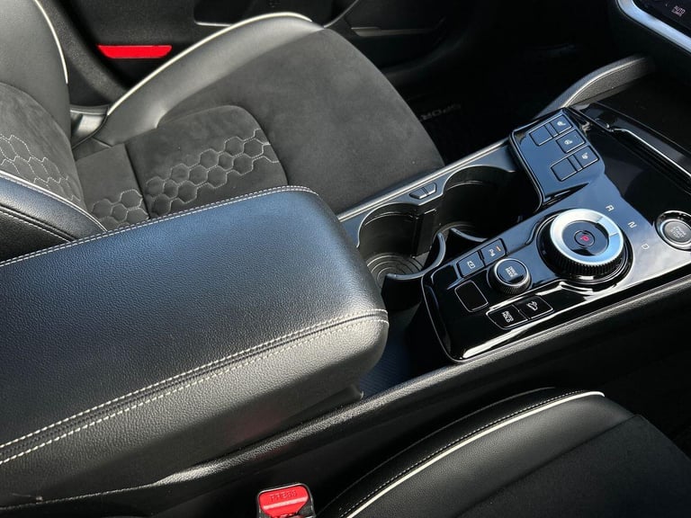 2025 Kia Sportage 1.6 h T-GDi GT-Line SUV 5dr Petrol Hybrid Auto Euro 6 (s/s) (207 bhp) SUV PETRO...