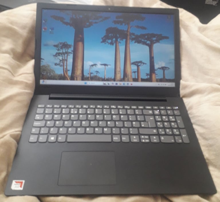 image for Lenovo Windows 11 Laptop - 15.6 256gb SSD 8gb RAM DvD- SCHOOL KIDS Office **FREE DELIVERY**