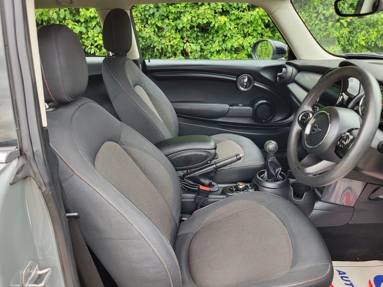 2020 MINI Hatch 1.5 Cooper Classic Euro 6 (s/s) 3dr HATCHBACK Petrol Manual