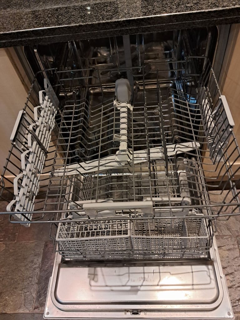 Whirpool Integrated Dishwasher