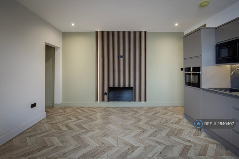 2 bedroom flat in Filey Place, Blackpool, FY1 (2 bed) (#2640407)