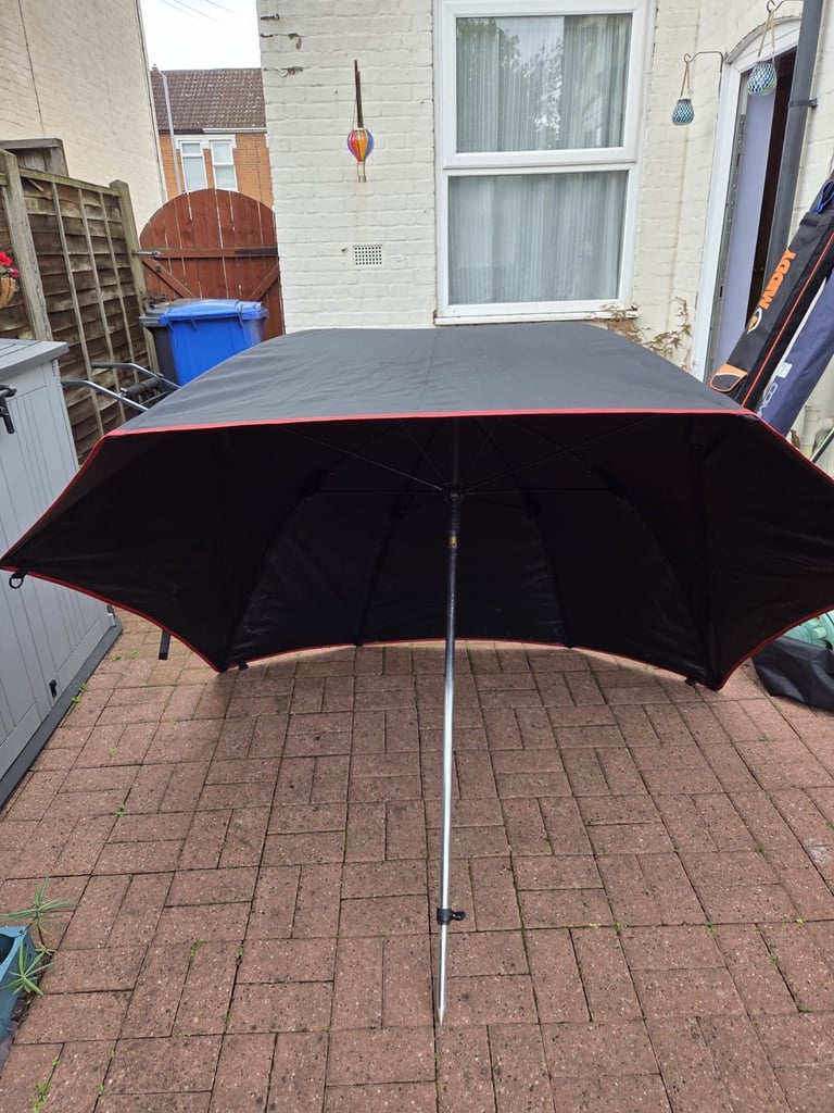 image for Diawa Level Pegger Large Fishing Umbrella w/ Bag