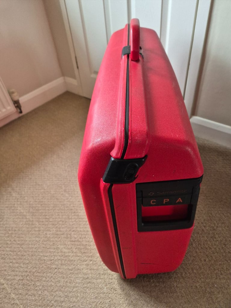 image for Samsonite Large Red hardshell CPA suitcase with combination Lock