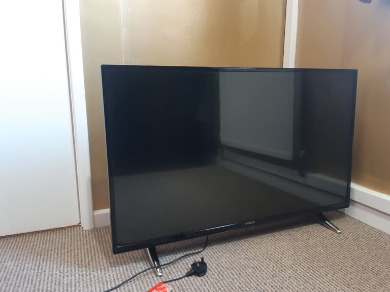 42 inch Smart TV -  Hitachi