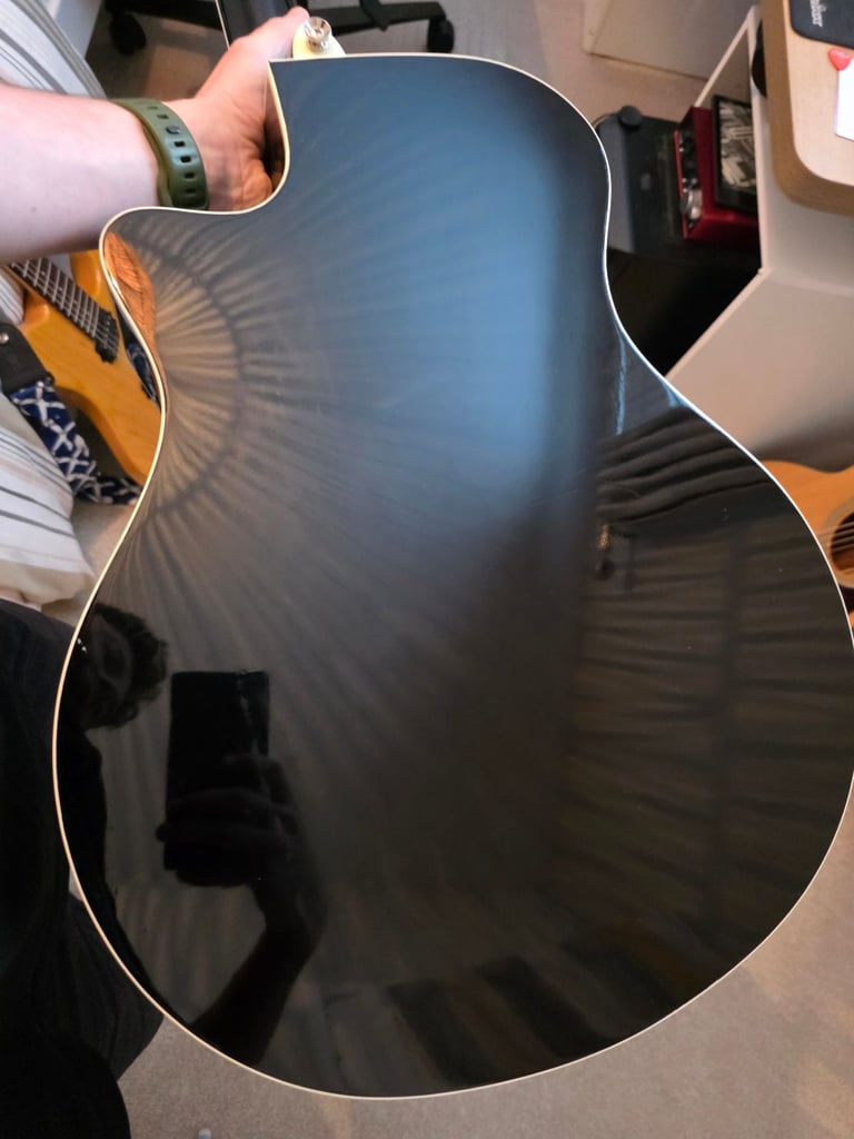 Yamaha APX500 Electro Acoustic 