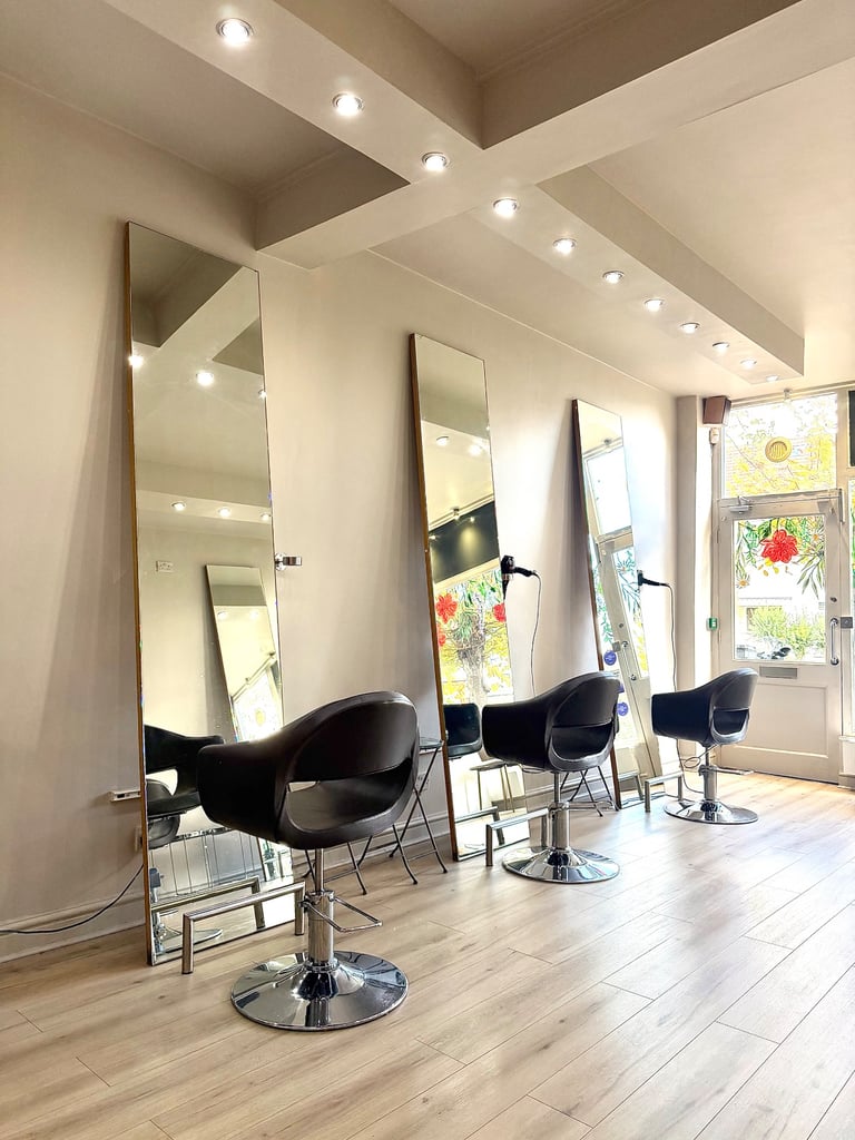image for 💇‍♀️ Rent a Chair - Image London Salon SW16 💅