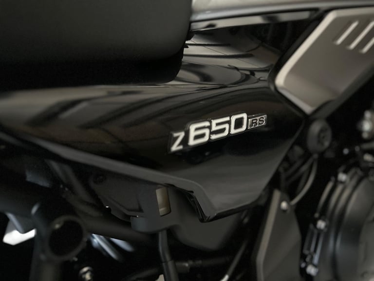 STUNNING LOW MILEAGE 2023/23 KAWASAKI Z650 RS MOTORCYCLE