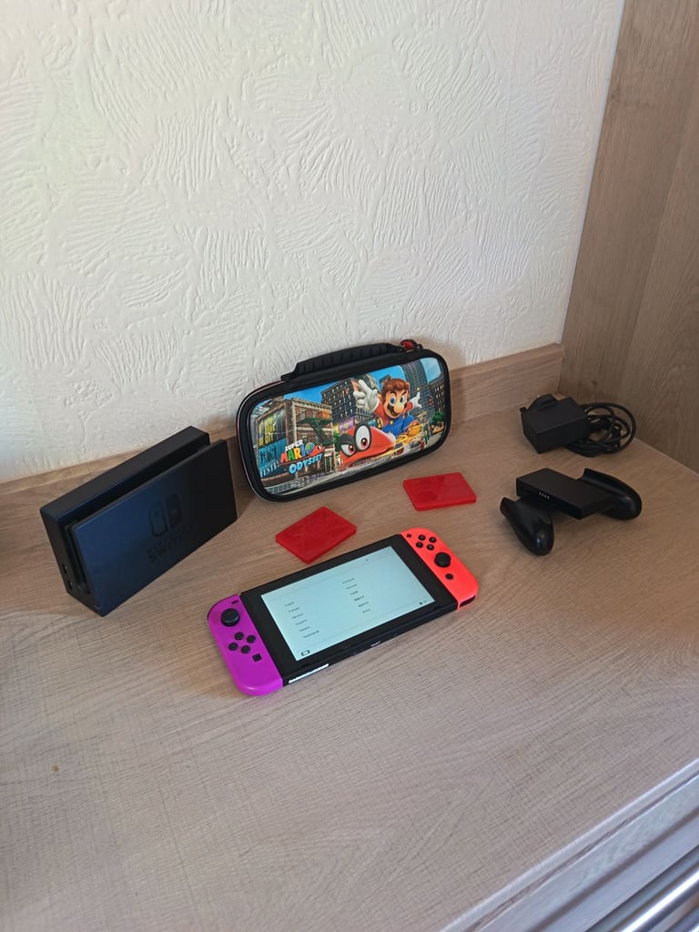 Nintendo Switch 32GB Console