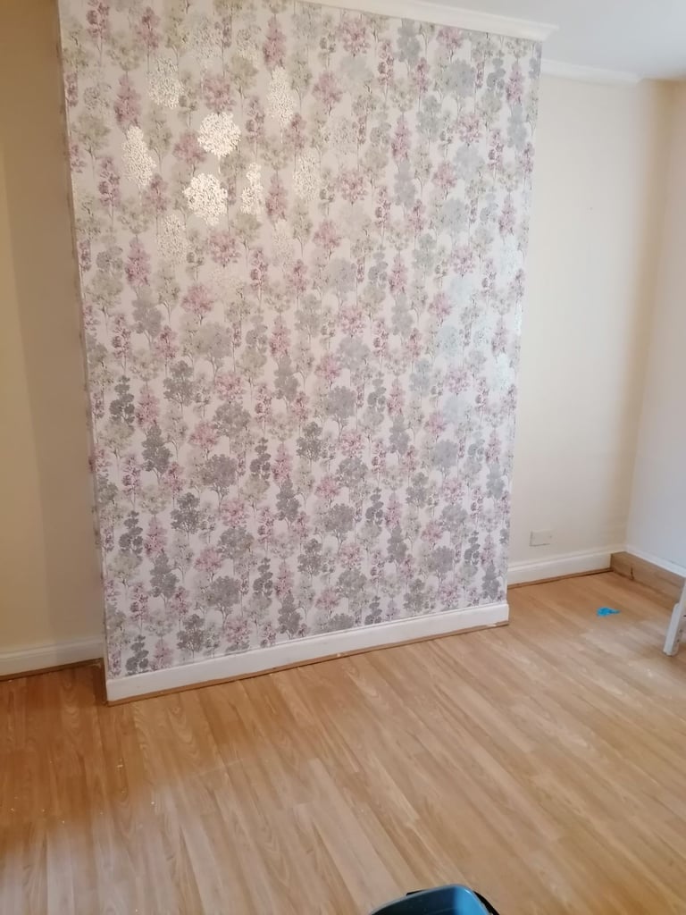 3 bed room semi detached house TO LET