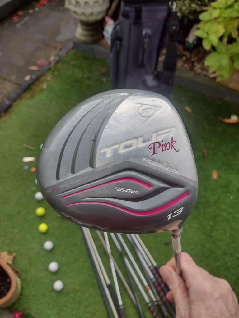 VGC FULL SET LADIES GRAPHITE GOLF CLUBS + HOWSON GOLF BAG + FREE EXTRAS 