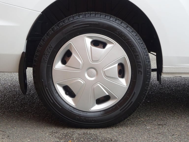 2021 Ford Transit Custom 2.0 320 EcoBlue Trend Kombi L2 H1 Euro 6 (s/s) 5dr MPV Diesel Manual