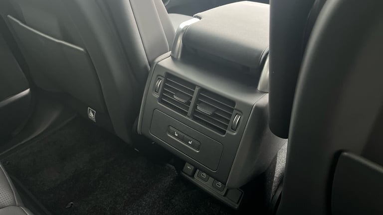 2025 Land Rover Discovery 3.0 D350 Dynamic HSE 5dr Auto Diesel Station Wagon Station Wagon Diesel...