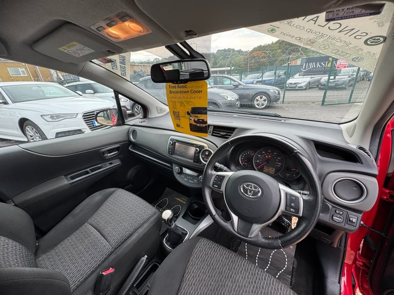 2014 Toyota Yaris 1.33 VVT-i Icon+ 5dr HATCHBACK Petrol Manual