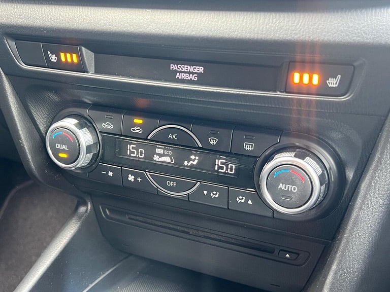 MAZDA MAZDA3 2.0 SKYACTIV-G SE-L Nav 2017
