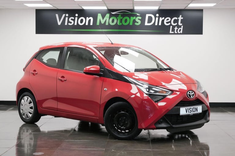 image for  Toyota AYGO 1.0 VVT-i x-play x-shift Euro 6 5dr Petrol Automatic
