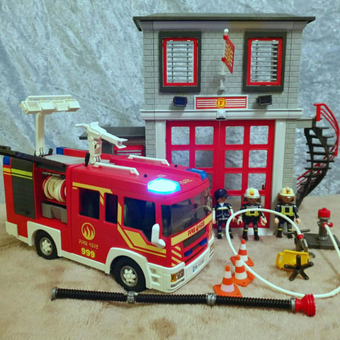 🚒 Playmobil Fire Engine & Fire Rescue Station (9052) | in Bournemouth,  Dorset | Gumtree