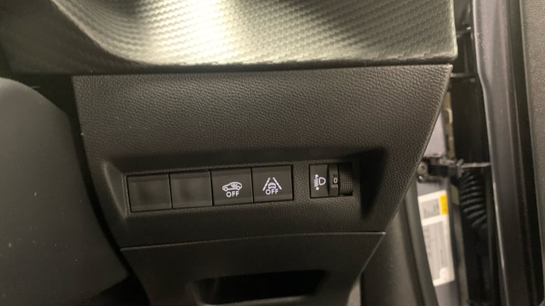 2023 Peugeot 2008 50kWh Allure Premium + SUV 5dr Electric Auto (7kW Charger) (136 ps) SUV Electri...