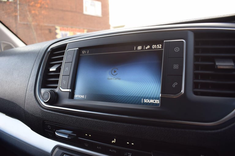 2022 Toyota PROACE CITY Verso 1.5D Shuttle Medium MPV MWB Euro 6 (s/s) 5dr (9 Seat) MPV Diesel Ma...