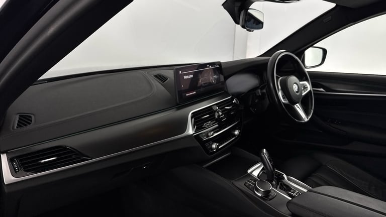 2022 BMW 5 Series 520D Xdrive M Sport Mhev Hatchback Hybrid Automatic