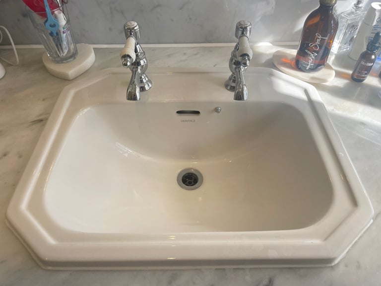 image for Heritage bathroom basin 