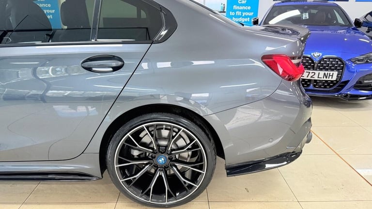 2021 BMW 3 Series 2.0 330e 12kWh M Sport Auto Euro 6 (s/s) 4dr Saloon PETROL/ELECTRIC Automatic