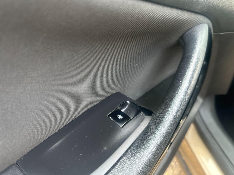 VAUXHALL ZAFIRA TOURER 2.0 CDTi SRi 2013