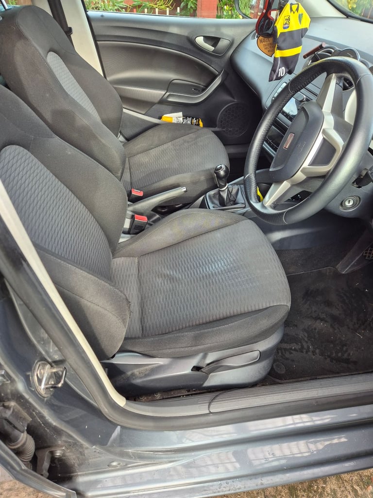 Seat, IBIZA, Estate, 2012, Manual, 1598 (cc), 5 doors