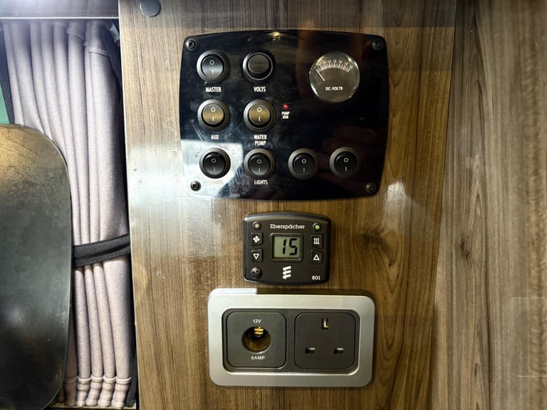 2015 Wellhouse Transit Custom DIESEL Manual