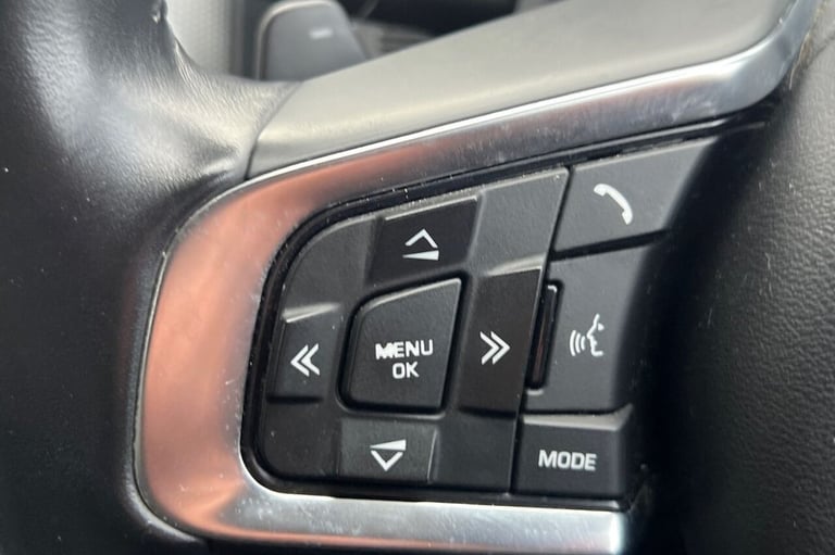 2019 19 JAGUAR XF 2.0I PORTFOLIO GPF SPORTBRAKE 5DR PETROL AUTO EURO 6 (S/S) (25