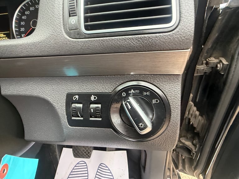 2013 Volkswagen Touran 1.4 Tsi Bluemotion 7 Seater MPV Petrol Automatic