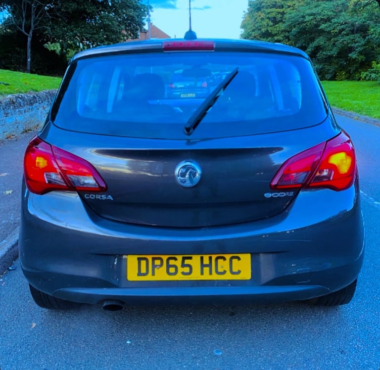 corsa 1.0 litre £20 tax year 12 month mot great runner 