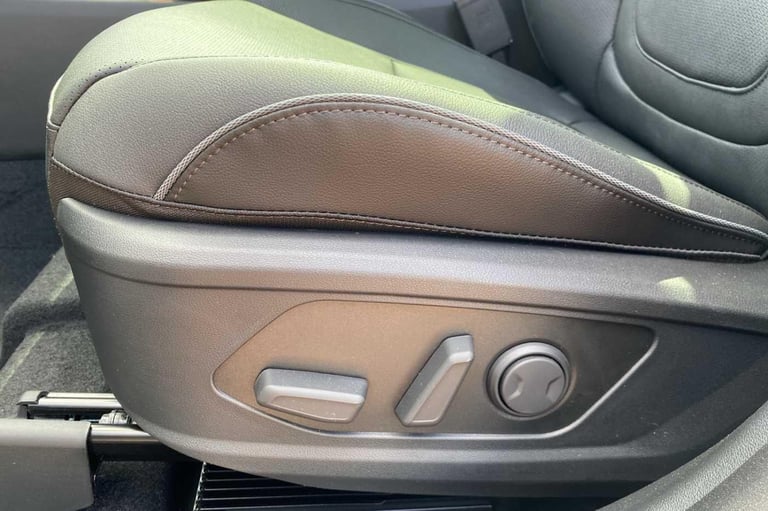 2025 Hyundai TUCSON 1.6 T-GDi 13.8kWh Ultimate Auto Euro 6 (s/s) 5dr ESTATE Petrol/Electric Hybri...