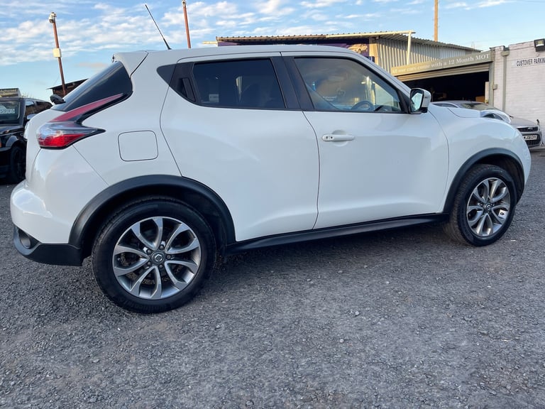 2015 Nissan Juke 1.2 DIG-T Tekna SUV 5dr Petrol Manual Euro 6 (s/s) (115 ps)