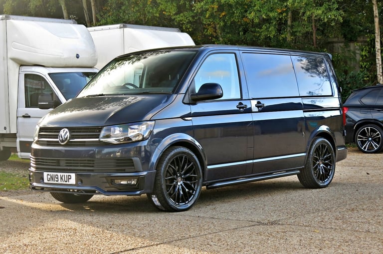 image for VOLKSWAGEN TRANSPORTER T6 150HP DSG AUTO HIGHLINE SPORLTINE SWB Blue Auto Diese