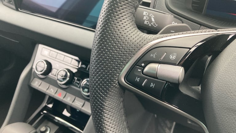 2025 Skoda Karoq 2.0 TSI Sportline Edition 4x4 5dr DSG Petrol Estate Estate Petrol Automatic