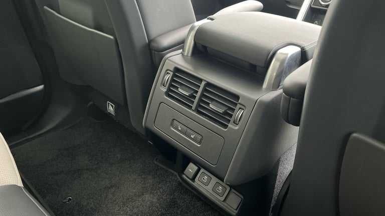 2025 Land Rover Discovery 3.0 D350 Dynamic HSE 5dr Auto ESTATE DIESEL Automatic