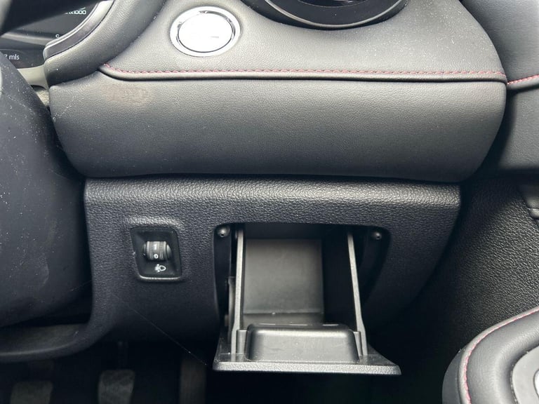 2024 MG MG HS 1.5 T-GDI Trophy SUV 5dr Petrol Manual Euro 6 (s/s) (162 ps) SUV PETROL Manual